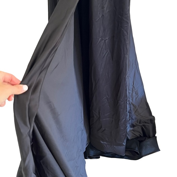 La Femme High Slit Long Satin Dress Sleeveless Full Length Formal Prom size 0 - Picture 8 of 12